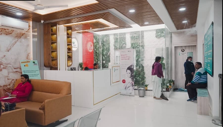 Reception & Waiting Lounge
